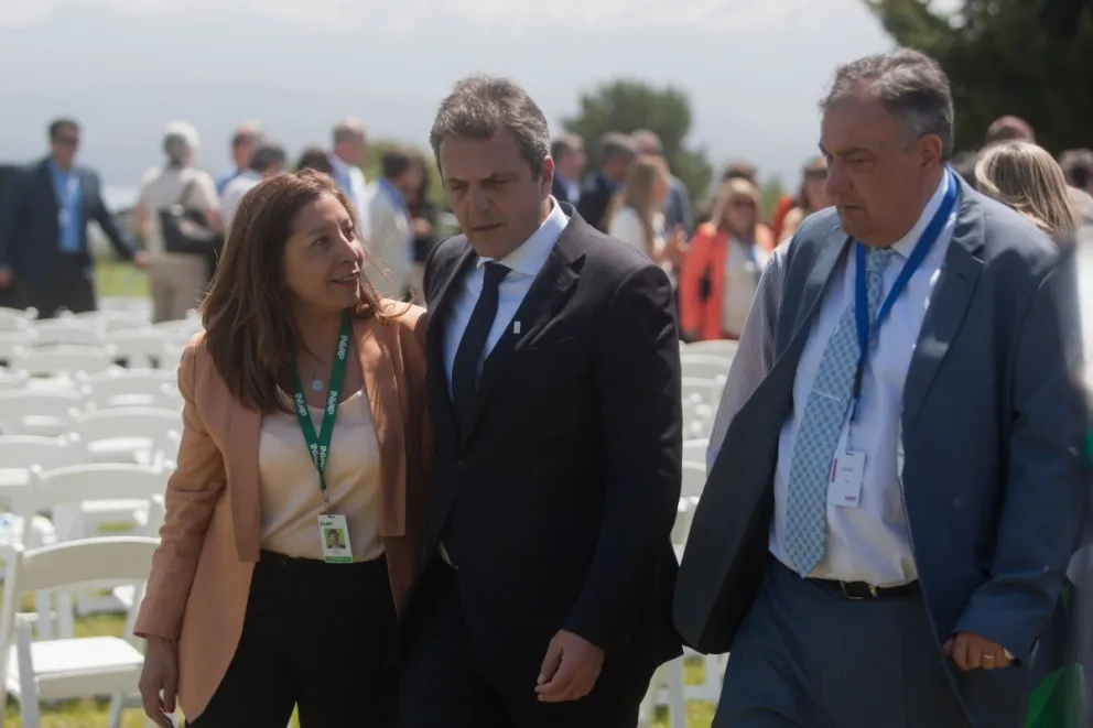 Massa pidió al sector turístico que opere con tarjetas y “que cuide los precios”