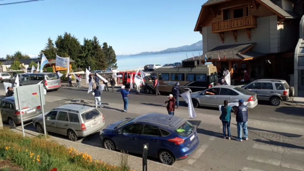 Grandes demoras por protesta gremial en el kilómetro uno de Bustillo