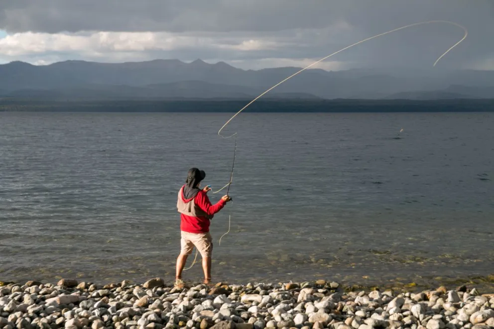 Llamativo evento de Pesca Deportiva en Dina Huapi