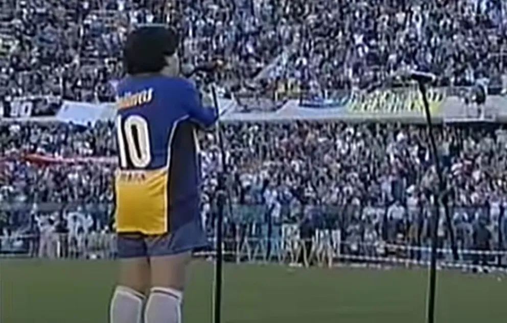 A 21 años de la última función de Maradona: el recuerdo de “la pelota no se mancha”