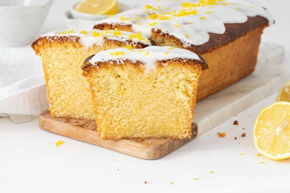 Ideal para el té: budín de limón con almíbar