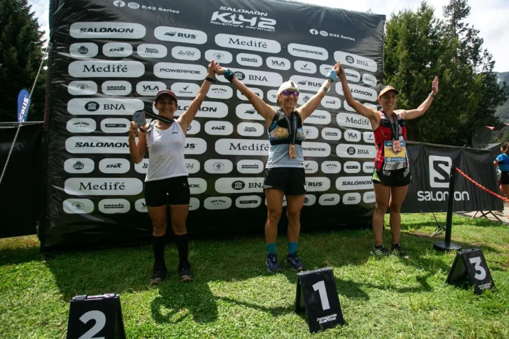 Roxana Flores y Luis Valle Barrientos se llevaron la 19° edición del Salomon K42  