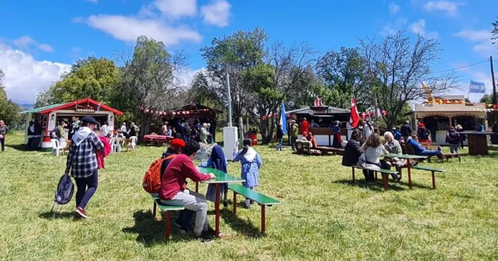 Brillante segunda jornada de la Fiesta de las Colectividades europeo-argentinas