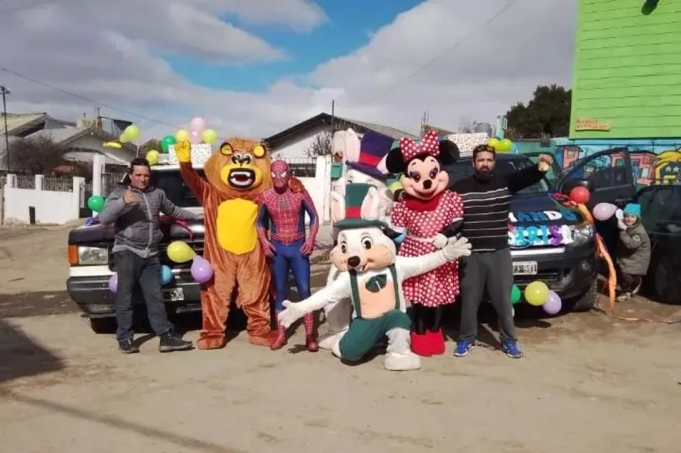 Piden donaciones para armar cajas navideñas