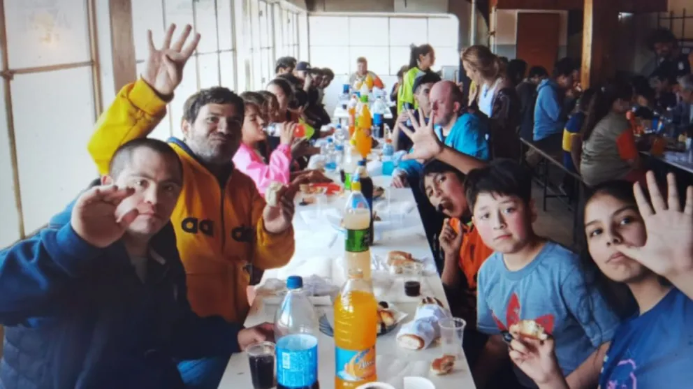 Se disputó el tercer encuentro de fútbol callejero