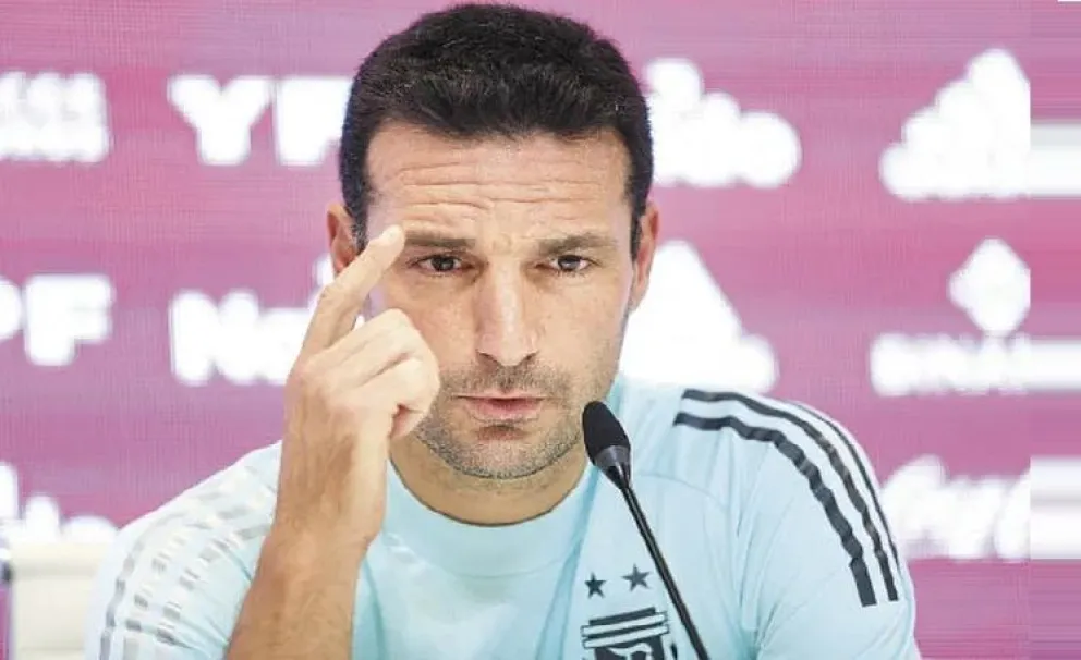 La fabulosa teoría que afirma que Lionel Scaloni es un viajero del tiempo: así respondió el DT