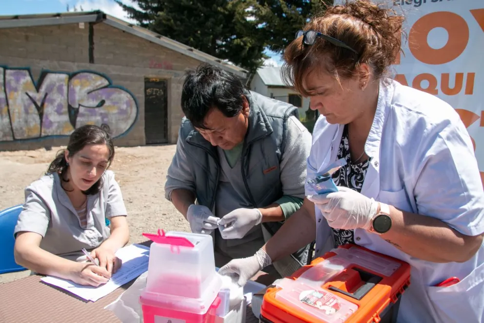 Feria de la salud: buena respuesta a la propuesta de realizar testeos en los barrios