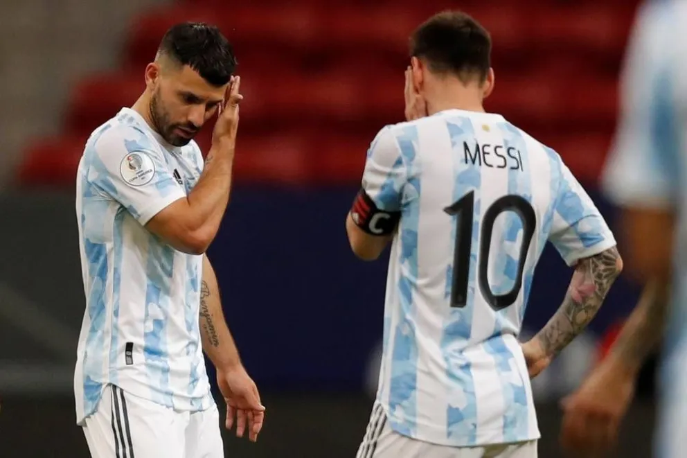 Ante la ausencia del Kun Agüero, ¿con quién compartirá habitación Messi durante el Mundial?  