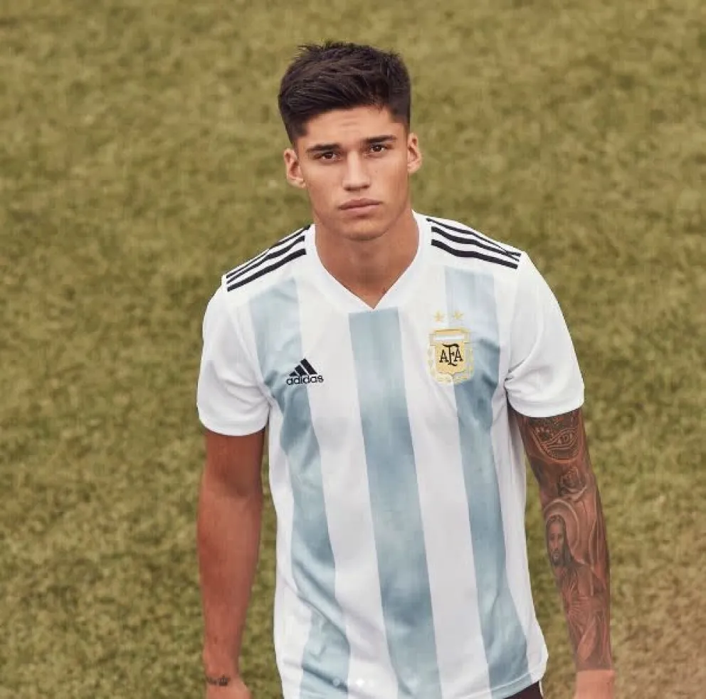 Fatídico día para la Scaloneta: otro delantero afuera de Qatar