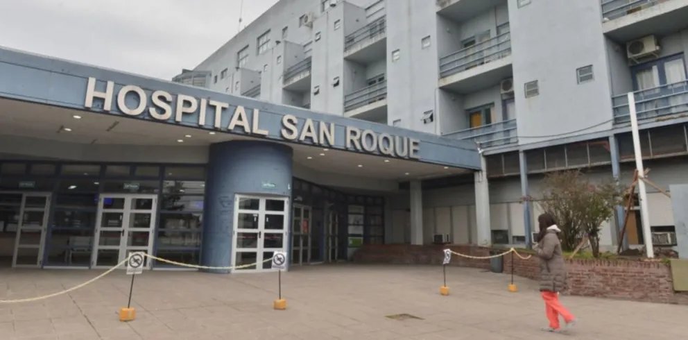 Trágico: quiso consultar el saldo de la SUBE, se electrocutó y terminó internada 