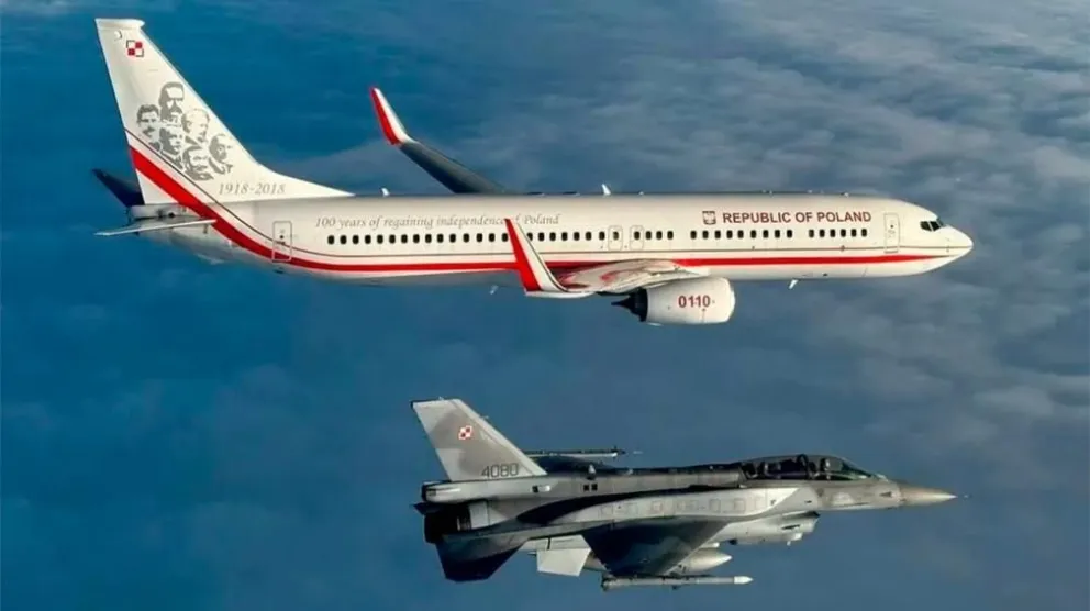 Seguridad extra: el vuelo de la Selección de Polonia a Qatar fue escoltado por aviones de guerra