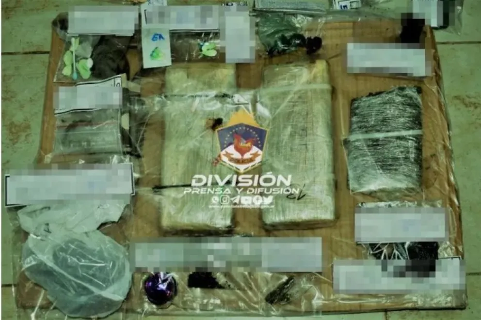 Secuestraron dos kilos de marihuana y cocaína en kiosco de narcomenudeo