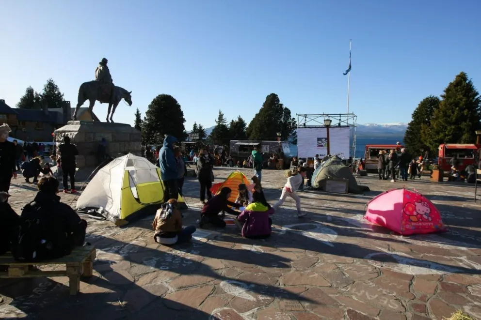 Hoy habrá un nuevo acampe en el Cívico para visibilizar el drama de cientos de familias