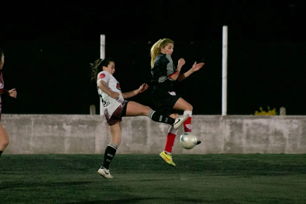Las mujeres del fútbol libre arrancan hoy