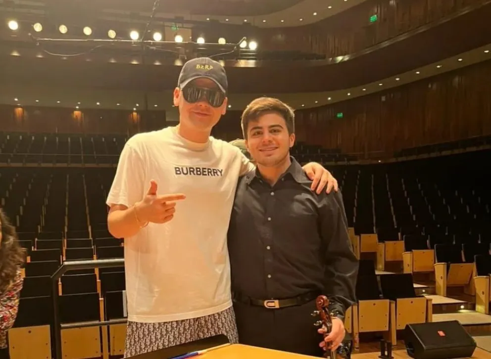 Es barilochense, tiene 21 años y participó de la última sesión de Bizarrap con Duki