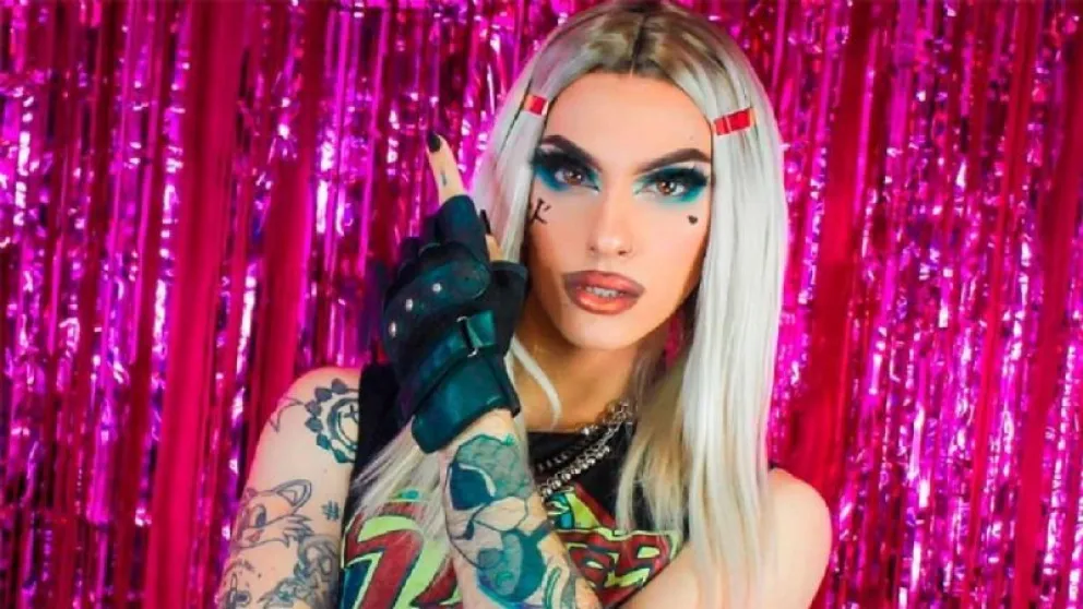 VIDEO: el paso de Dyzhy, hijo de Alberto Fernández, por Neuquén en una marcha del orgullo