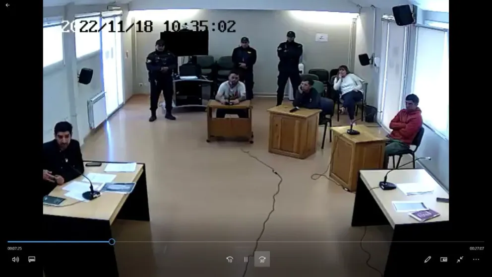 Quince días de prisión preventiva para los acusados de golpear y apuñalar a un hombre en el Alto