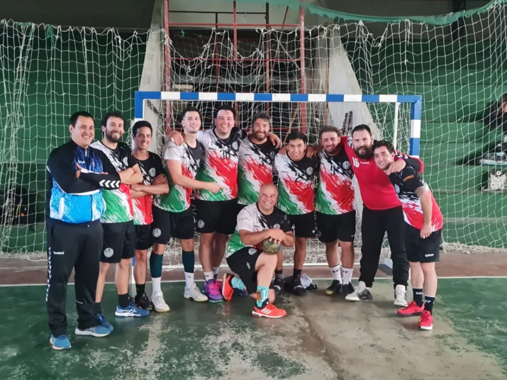 El "Santo Verde" dio la vuelta en mayores