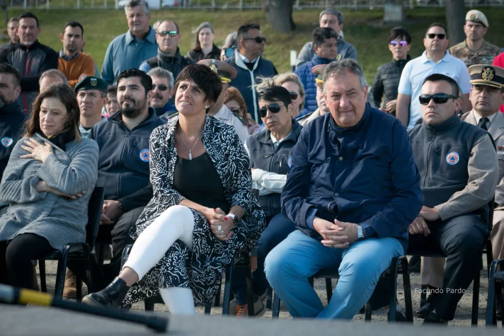 El intendente Gennuso agradeció la enorme labor de Protección Civil en Bariloche