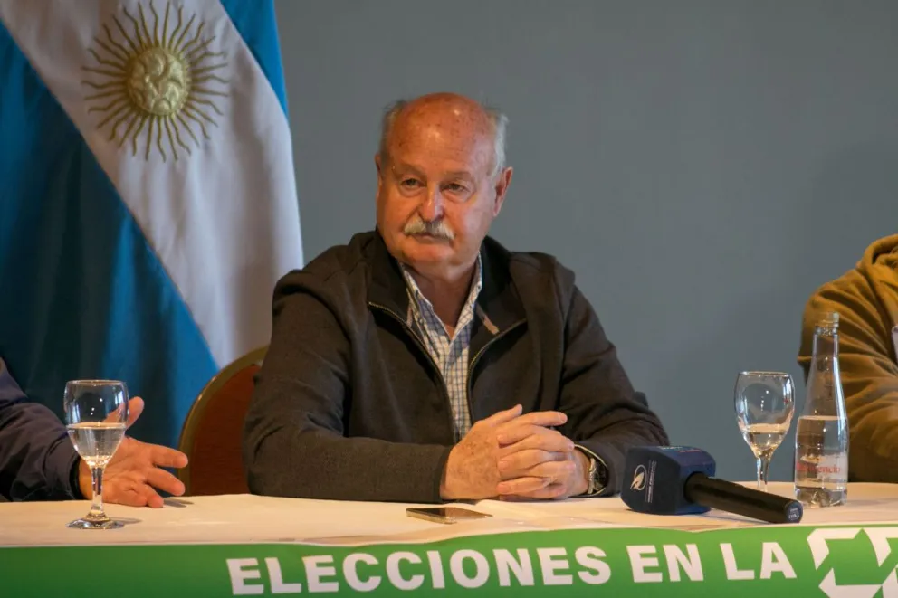 Carlos Aristegui: "La Lista Blanca una vez más está poniendo la cara"