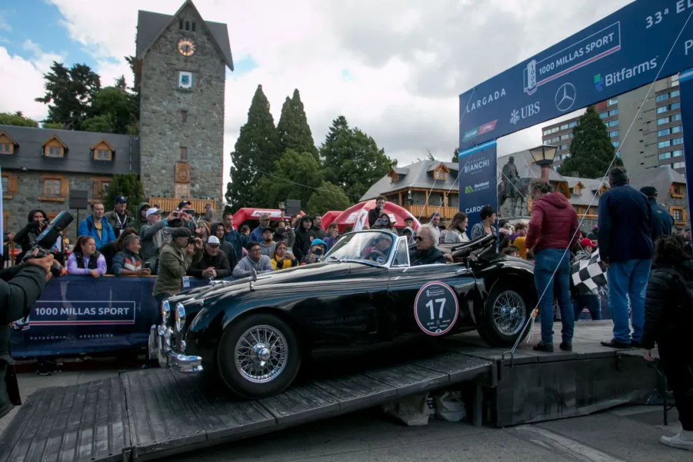 En cada edición, los vehículos atraen la atención de barilochenses y turistas (fotos de archivo: Facundo Pardo).