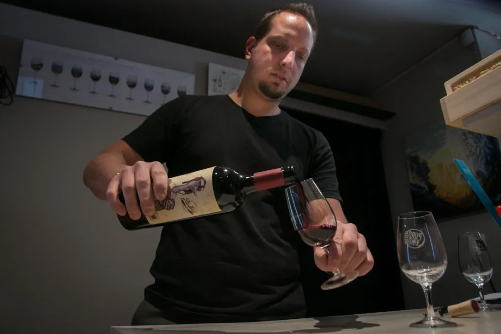 Dia Nacional del Vino con propuestas alternativas y regionales para conseguir en Bariloche