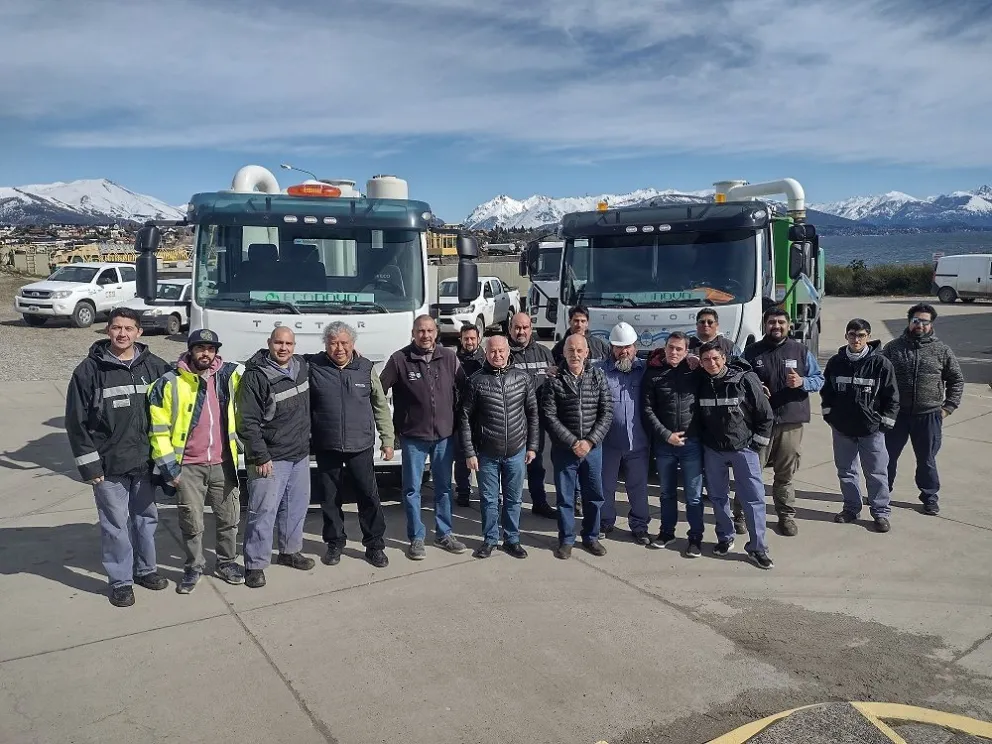 La CEB dio de baja un histórico camión y puso en marcha dos nuevos desobstructores