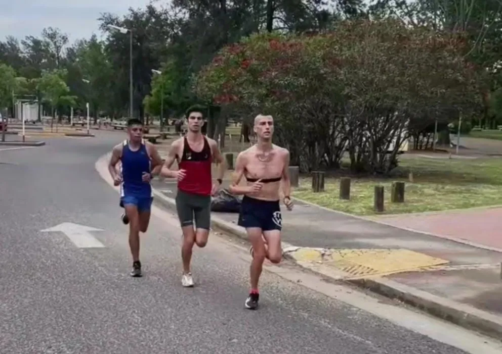 Atletas barilochenses se preparan para el Campeonato Nacional de Ruta