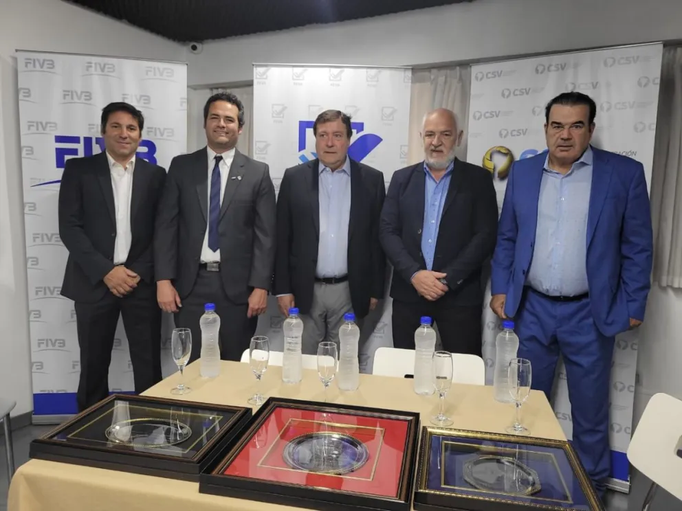 Homenajearon a Alberto Weretilneck por su apoyo al deporte