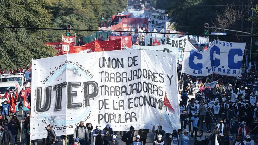 El enojo de los movimientos sociales: amenazan con distanciarse del Gobierno tras la tensión con el Potenciar Trabajo