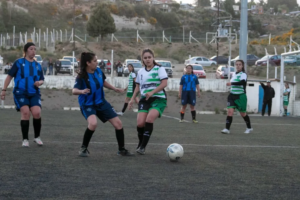 Un sábado a puro fútbol en ADeFuL
