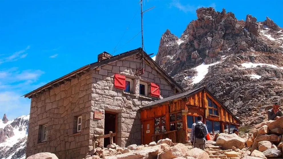 Increíble: los visitantes platenses habían llegado al refugio Frey pero estaban anotados con otro nombre