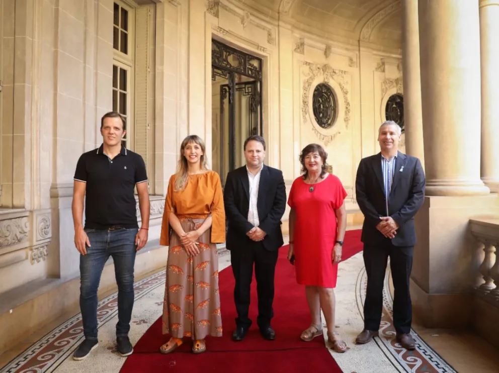 Lanzaron convocatoria “Cultura argentina al mundo”