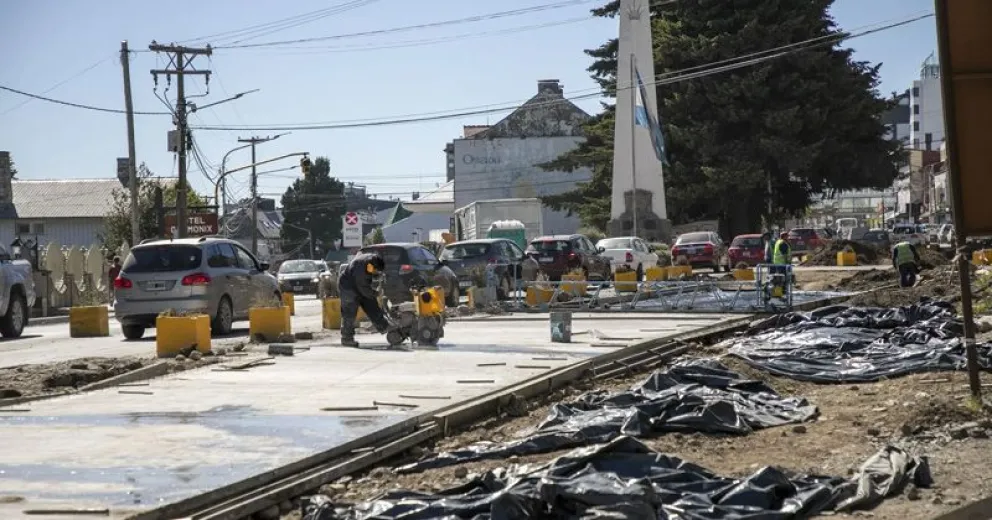 Habrá reducciones parciales de la calzada en Bustillo por trabajos en líneas eléctricas