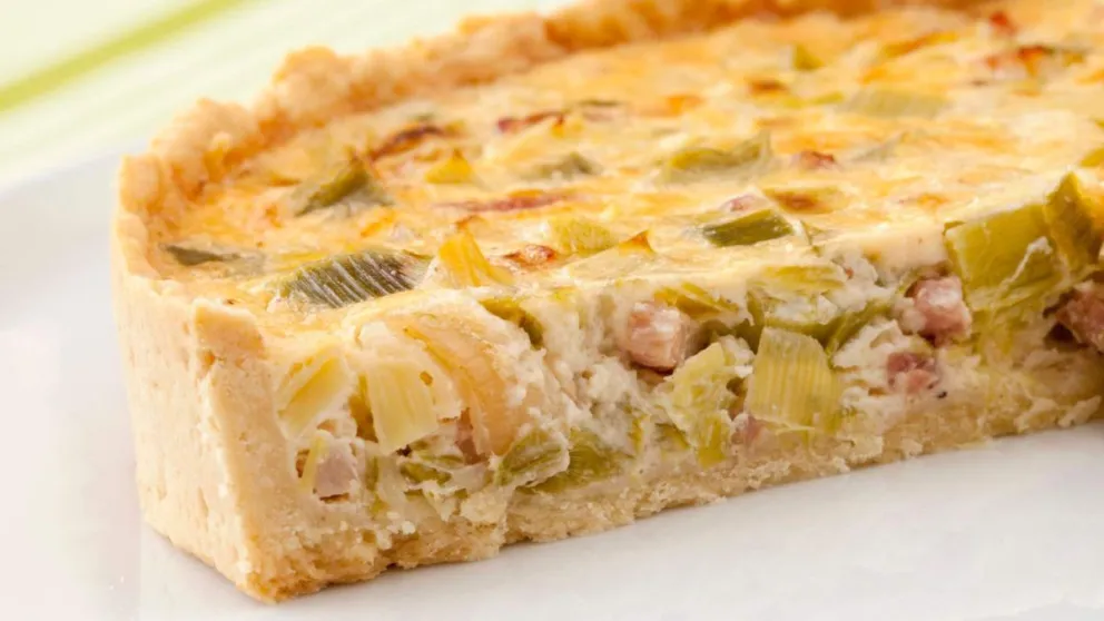 Práctica y rica: tarta de puerros y jamón