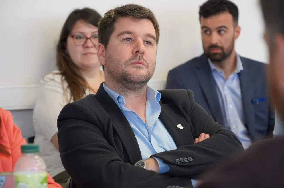 Por manejar alcoholizado, le secuestraron el auto al legislador Berros del FdT