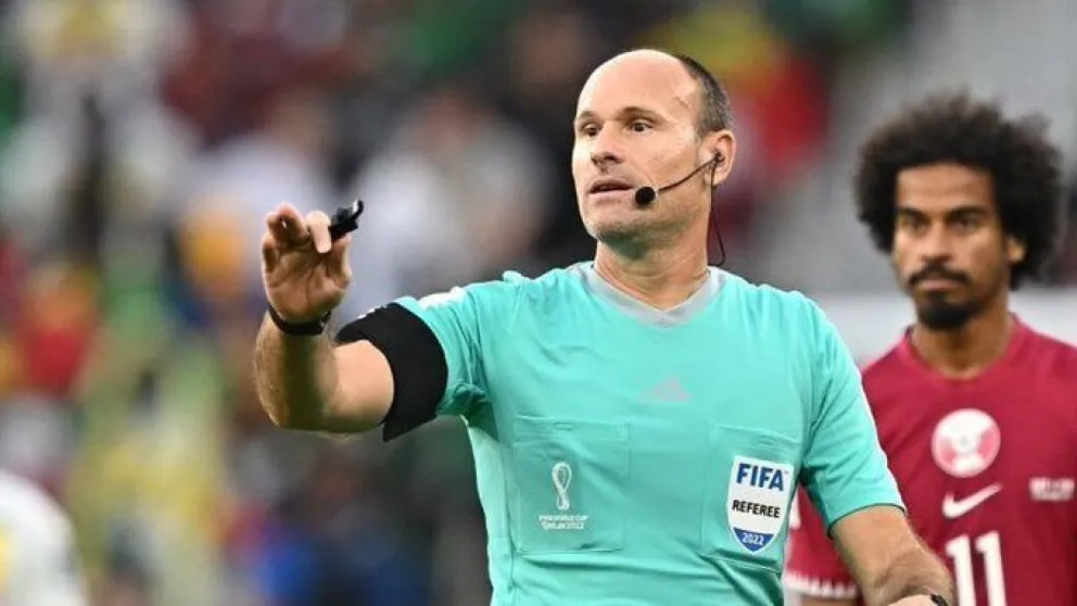 ¿Quién es Antonio Mateu Lahoz? El árbitro de Argentina – Países bajos, con un curioso antecedente con Lionel Messi