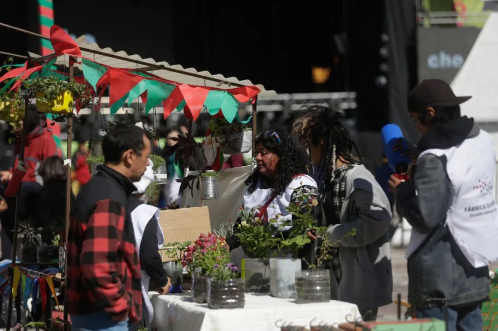 Comenzó en el Centro Cívico la gran Festi Feria del San José Obrero