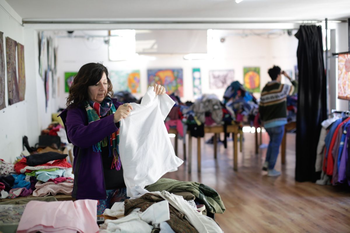 Solo por hoy Cre-Arte realiza venta de ropa y artículos varios desde 100  pesos | Diario El Cordillerano