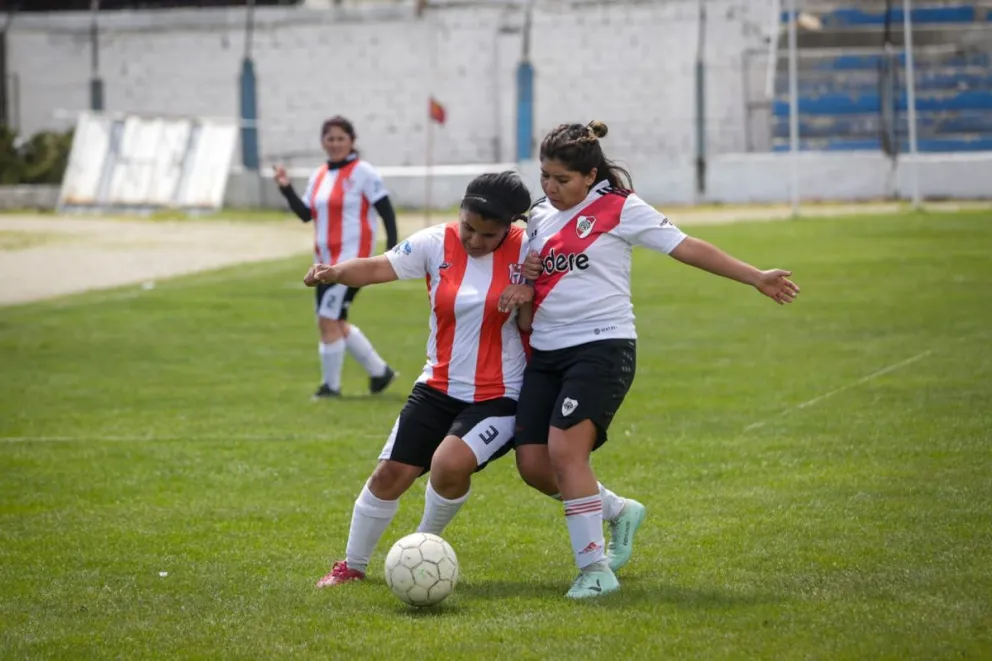 Las chicas de la  Liga Municipal no se detienen