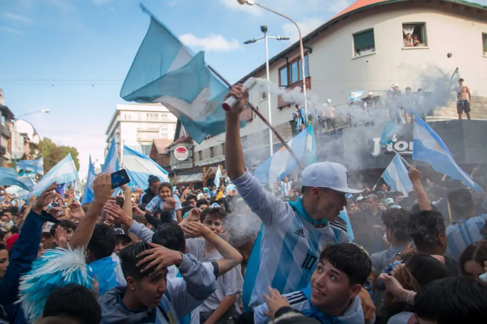 De cara a la final del mundo, en Bariloche se unifican todas las unidades policiales para reforzar operativos