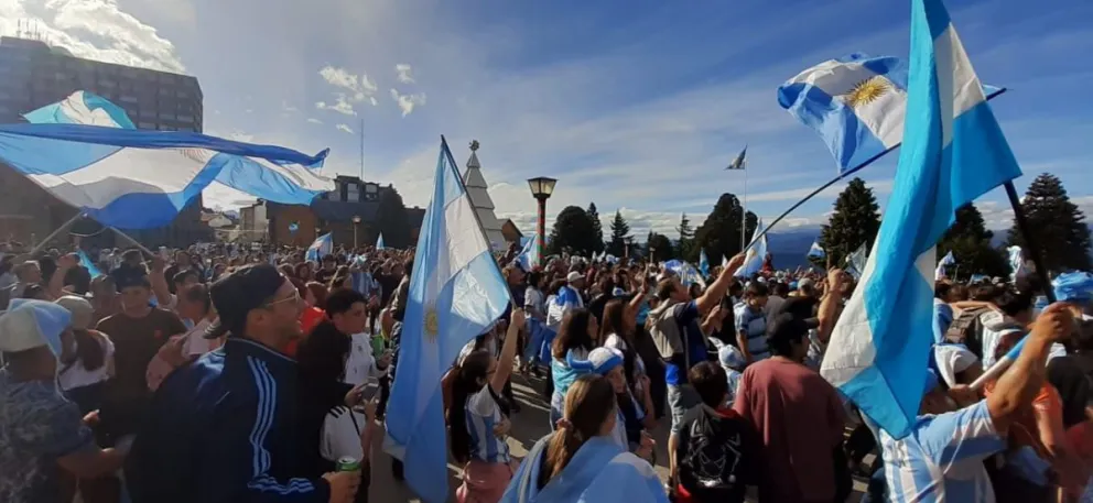 Video: Un chico sufrió quemaduras por uso de pirotecnia 