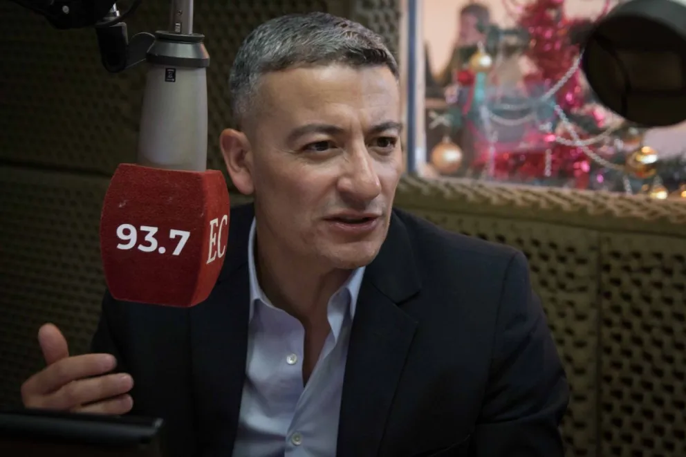 El gobierno pretende un solo agente financiero y la oposición no está de acuerdo
