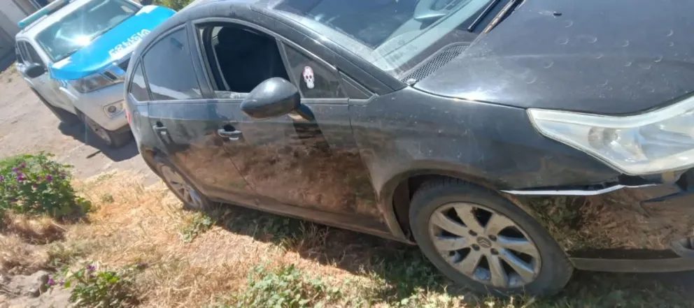 Intensa persecución en Bariloche: ladrón chocó dos veces contra un patrullero intentando escapar  