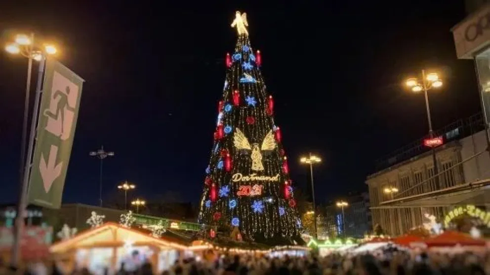 Te mostramos la ciudad con el árbol de Navidad más alto del mundo