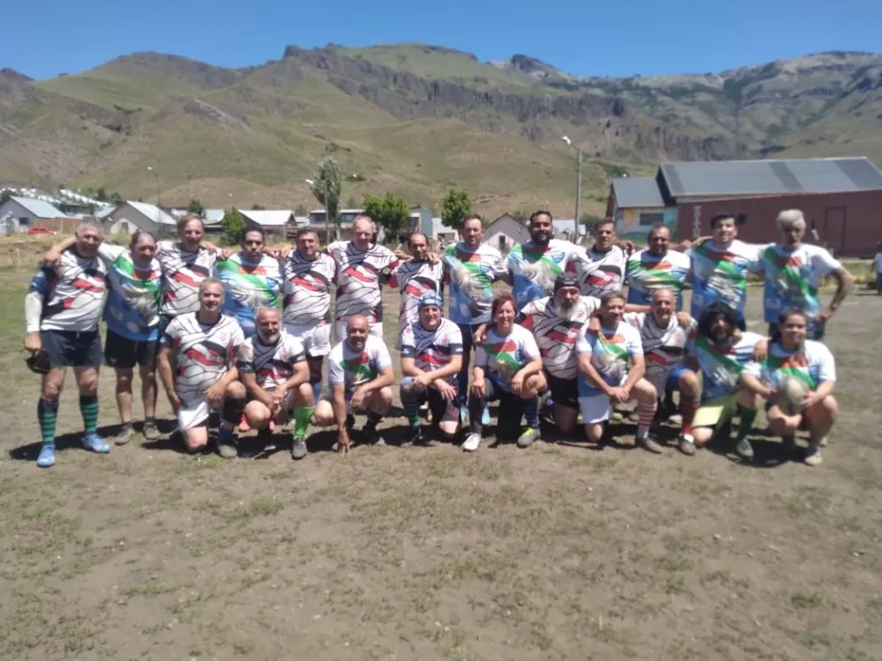 Los veteranos de Los Lagos despidieron el año a puro rugby