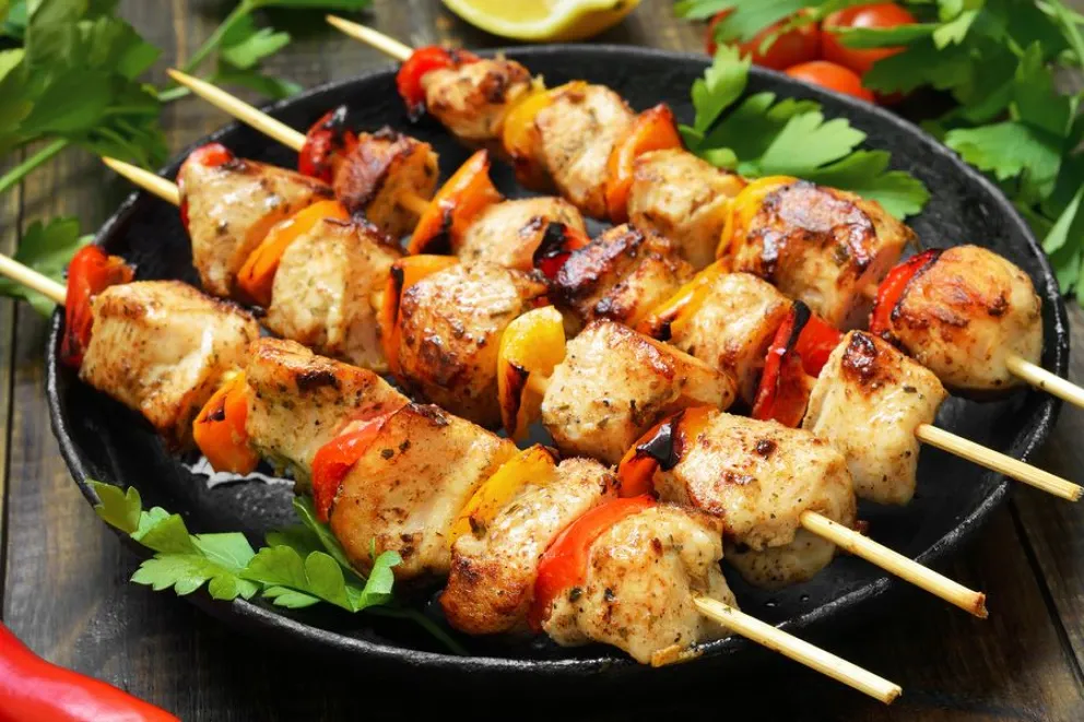 ¡Espectaculares! Hacé brochettes de pollo en pocos minutos