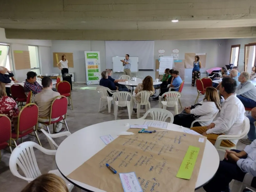 Agustín Domingo convocó a vecinos y vecinas de Bariloche para pensar un mejor futuro para la ciudad