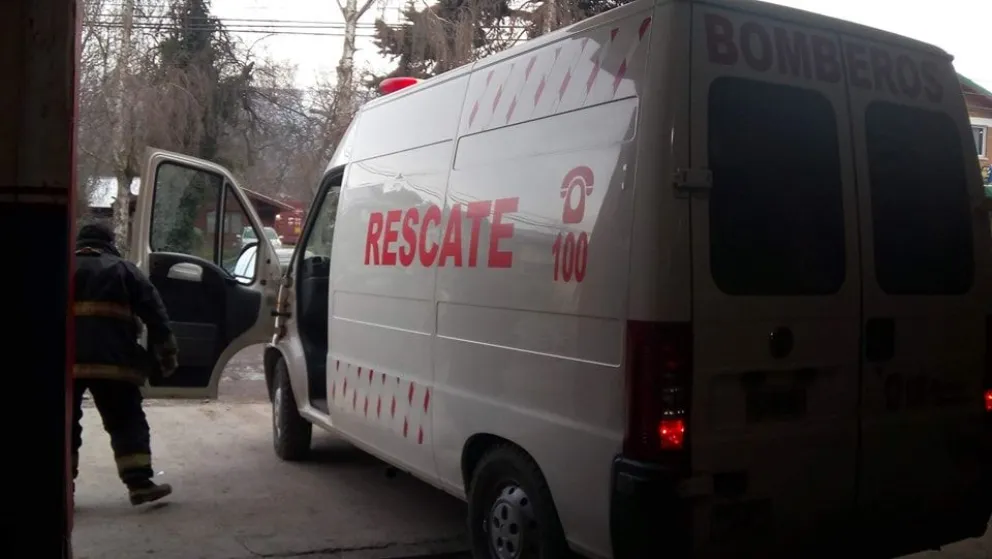 Auxilian a una mujer lesionada en Cascada Escondida