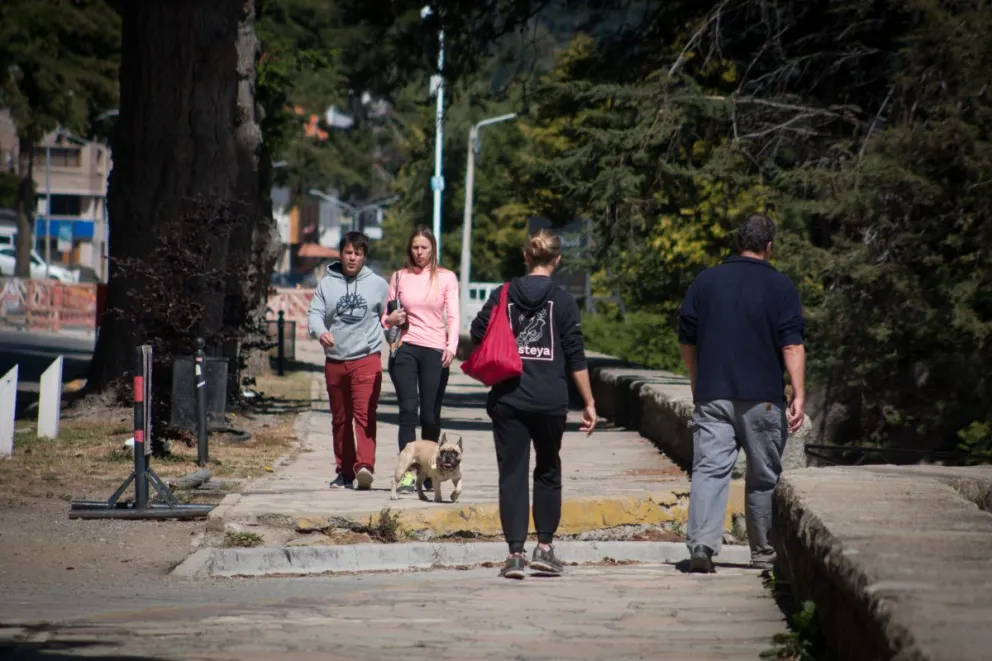 Ingresó un frente de aire frío que pone un freno a las altas temperaturas 